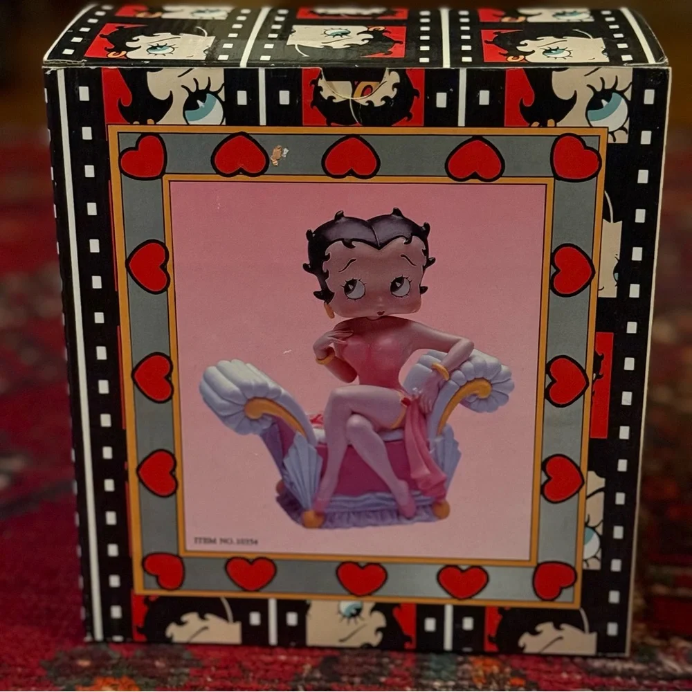 Vintage Betty Boop music box lot (2) with bonus lunchbox!!!! - Picture 11 of 16